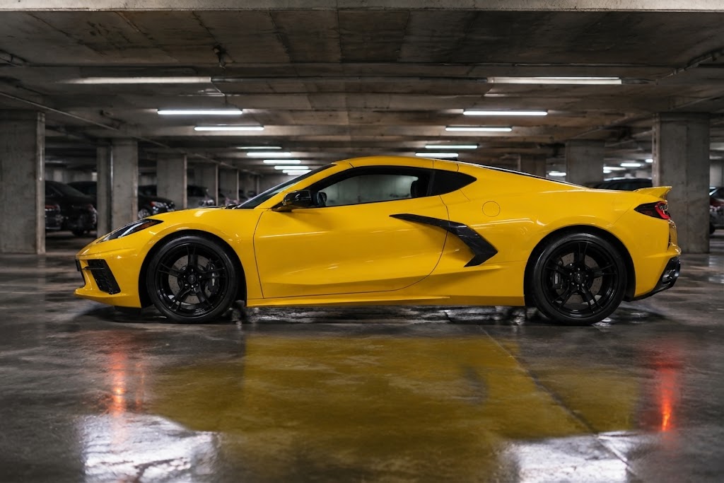 Corvette C8 в жёлтом глянцевом PPF — после
